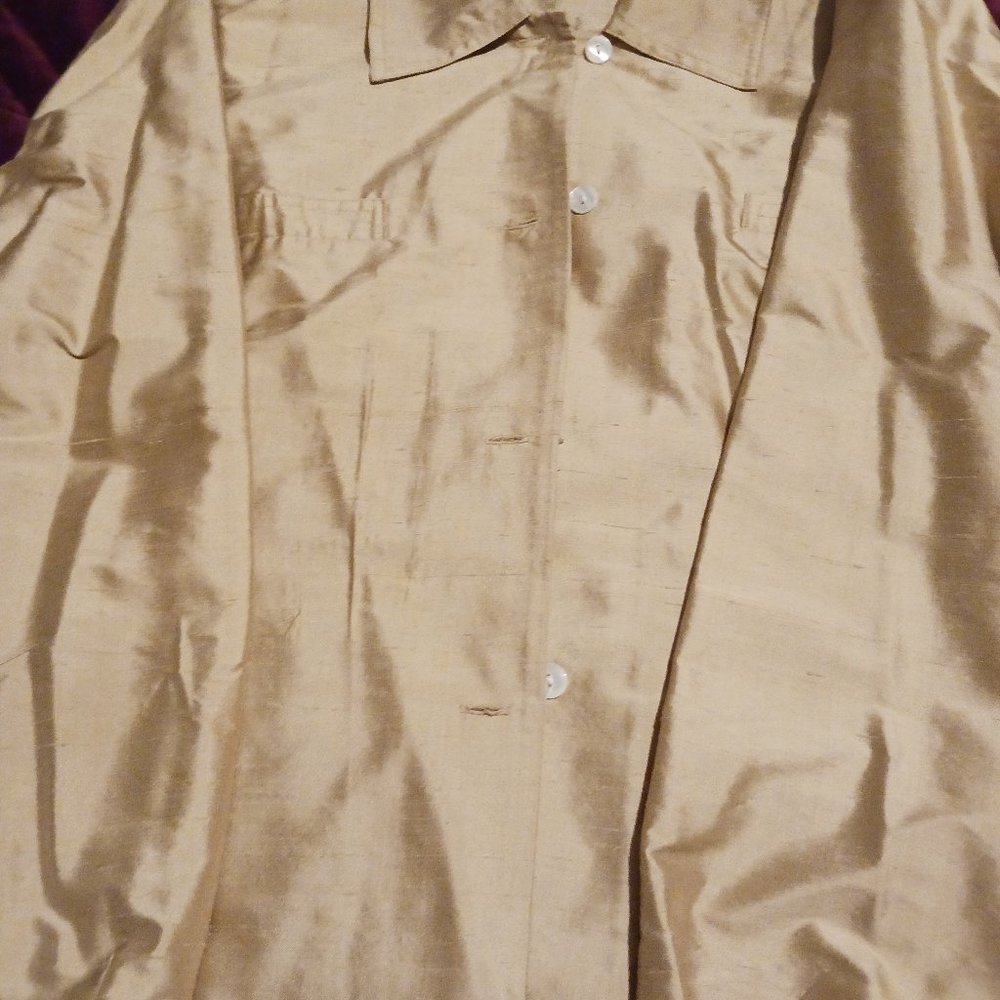 Ladies long sleeve blouse